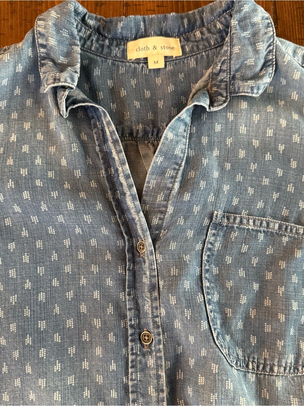 Cloth & Stone Denim Distressed Button Down with White Pattern Sz Medium EUC - Picture 3 of 9